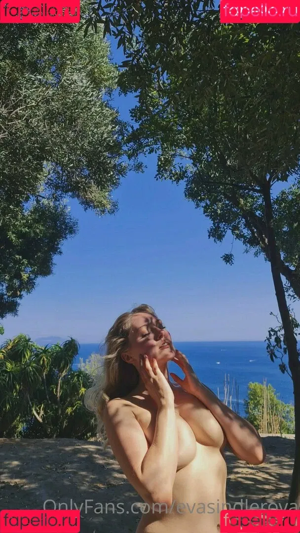 evasindlerova Onlyfans Photo Gallery 