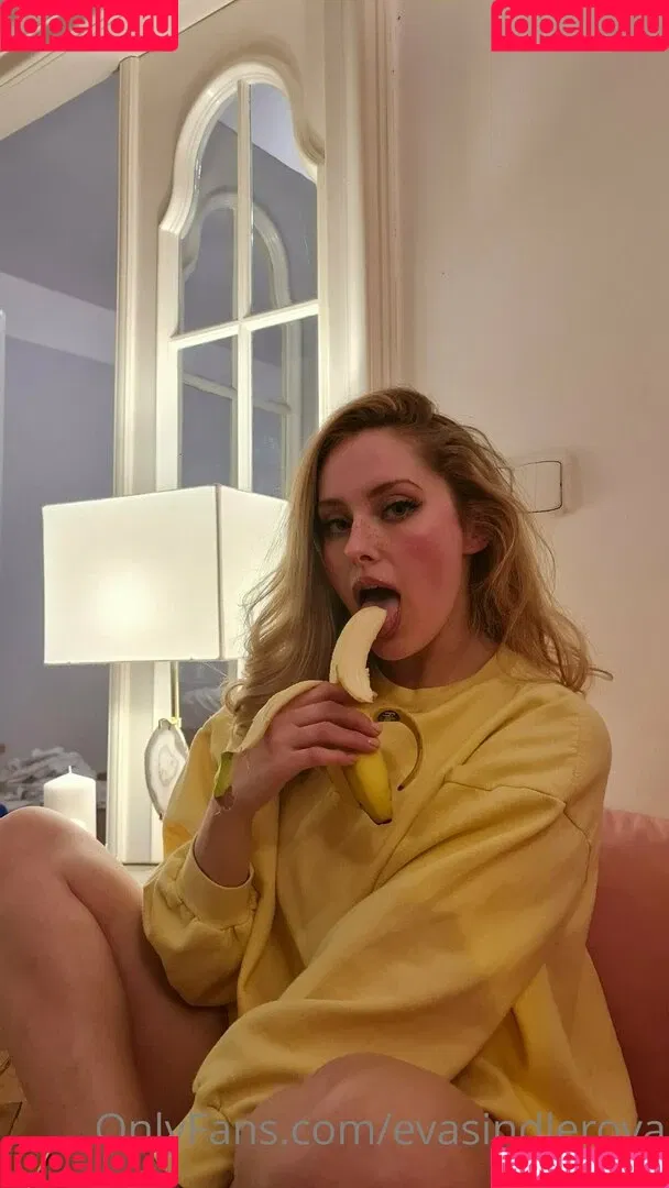 evasindlerova Onlyfans Photo Gallery 