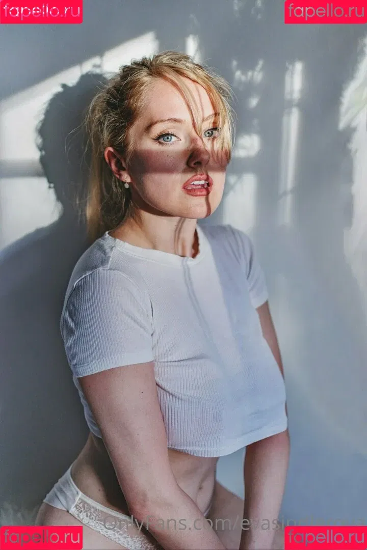 evasindlerova Onlyfans Photo Gallery 