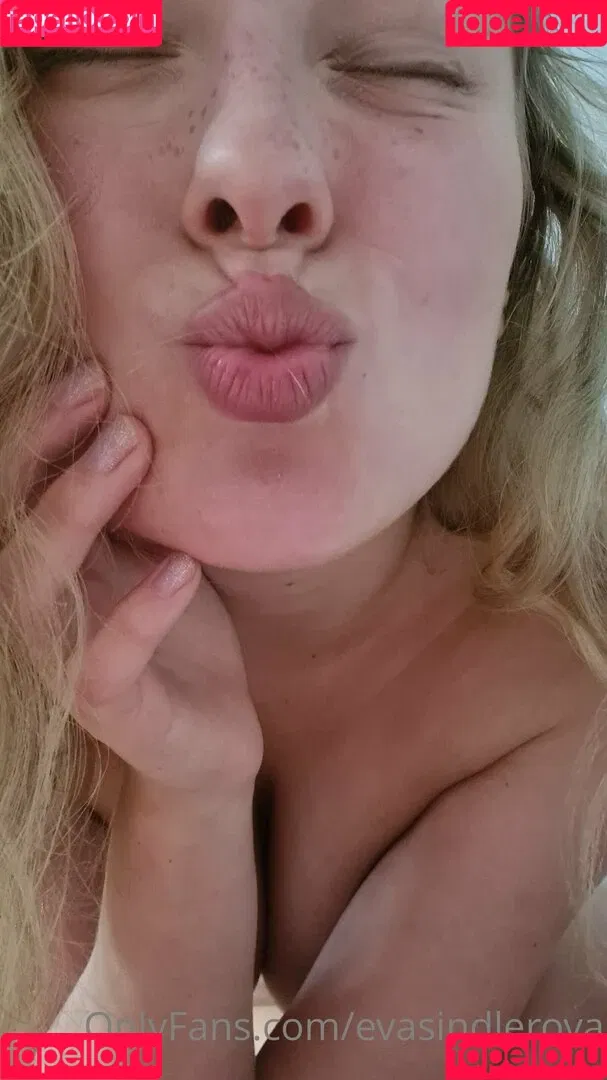 evasindlerova Onlyfans Photo Gallery 
