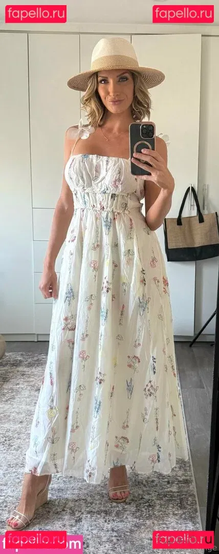 silviasaige Onlyfans Photo Gallery 