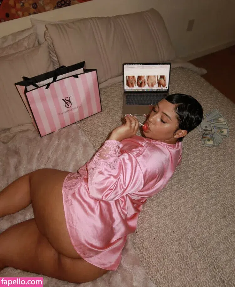 amberthickk Onlyfans Photo Gallery 