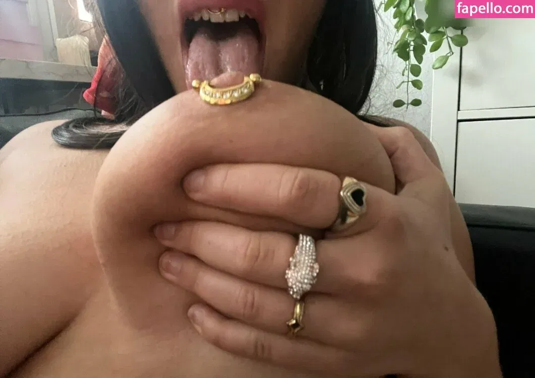 missoverdrip Onlyfans Photo Gallery 