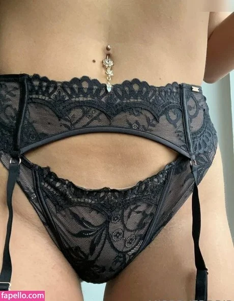 missoverdrip Onlyfans Photo Gallery 