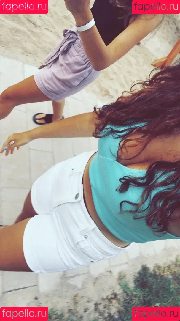 Nerdysara Onlyfans Photo Gallery 