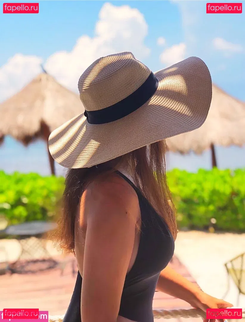 Nerdysara Onlyfans Photo Gallery 