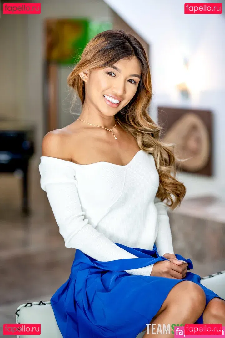 Clara Trinity Onlyfans Photo Gallery 