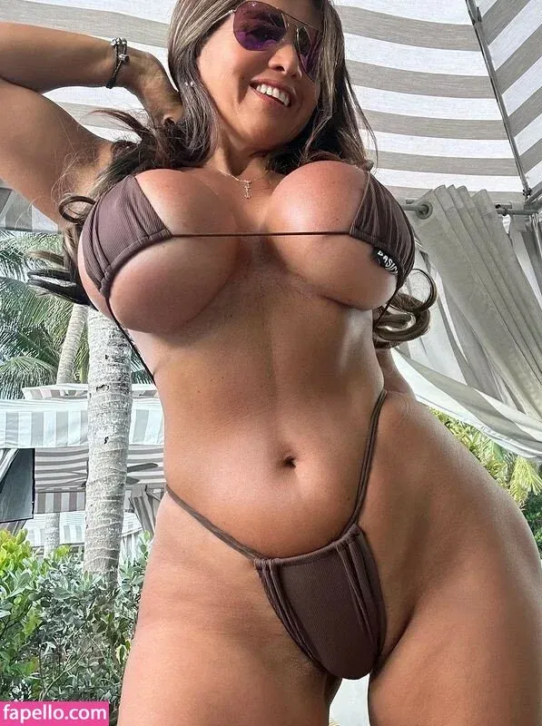 Yliana Diaz Onlyfans Photo Gallery 