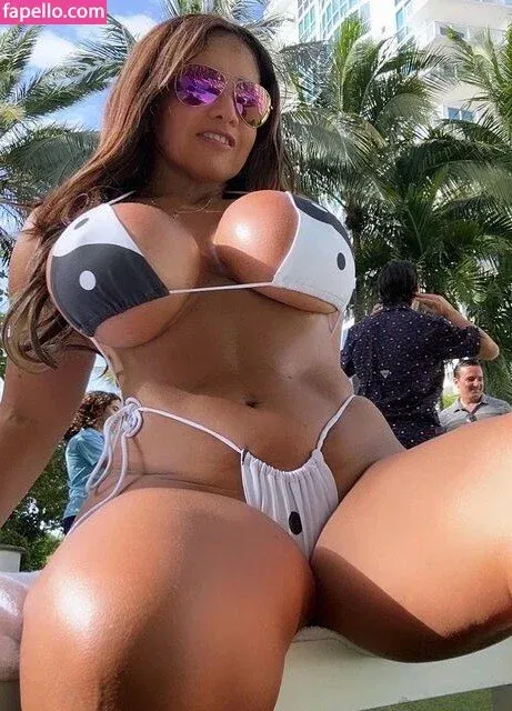 Yliana Diaz Onlyfans Photo Gallery 