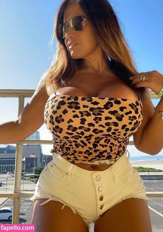 Yliana Diaz Onlyfans Photo Gallery 