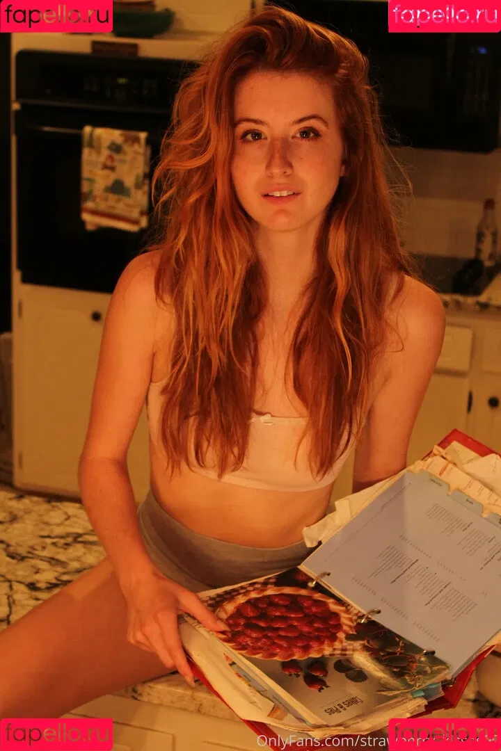 Strawberrykisses99 Onlyfans Photo Gallery 