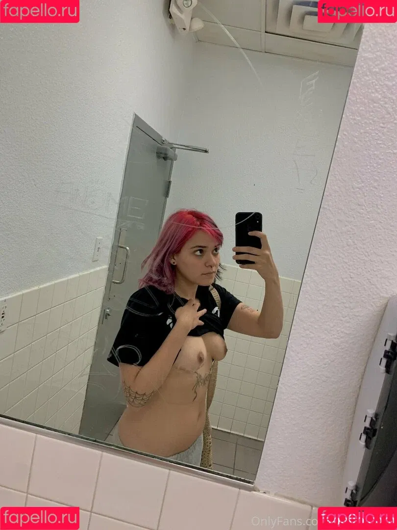 Cinnaminni Onlyfans Photo Gallery 