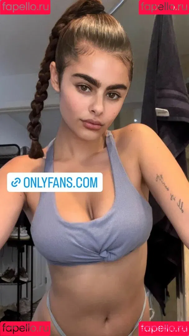 Jacquie Lee Onlyfans Photo Gallery 