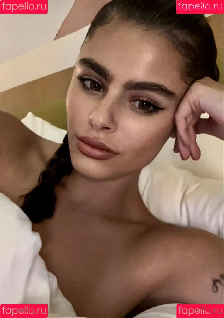 Jacquie Lee Onlyfans Photo Gallery 
