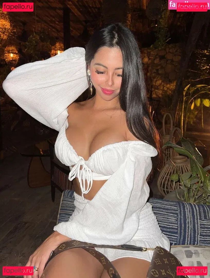 Diana Gomez Onlyfans Photo Gallery 