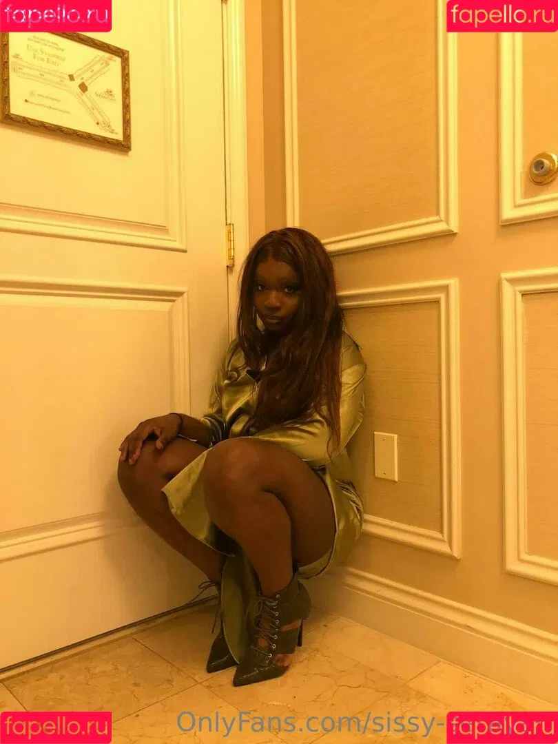 sissy-serayah Onlyfans Photo Gallery 