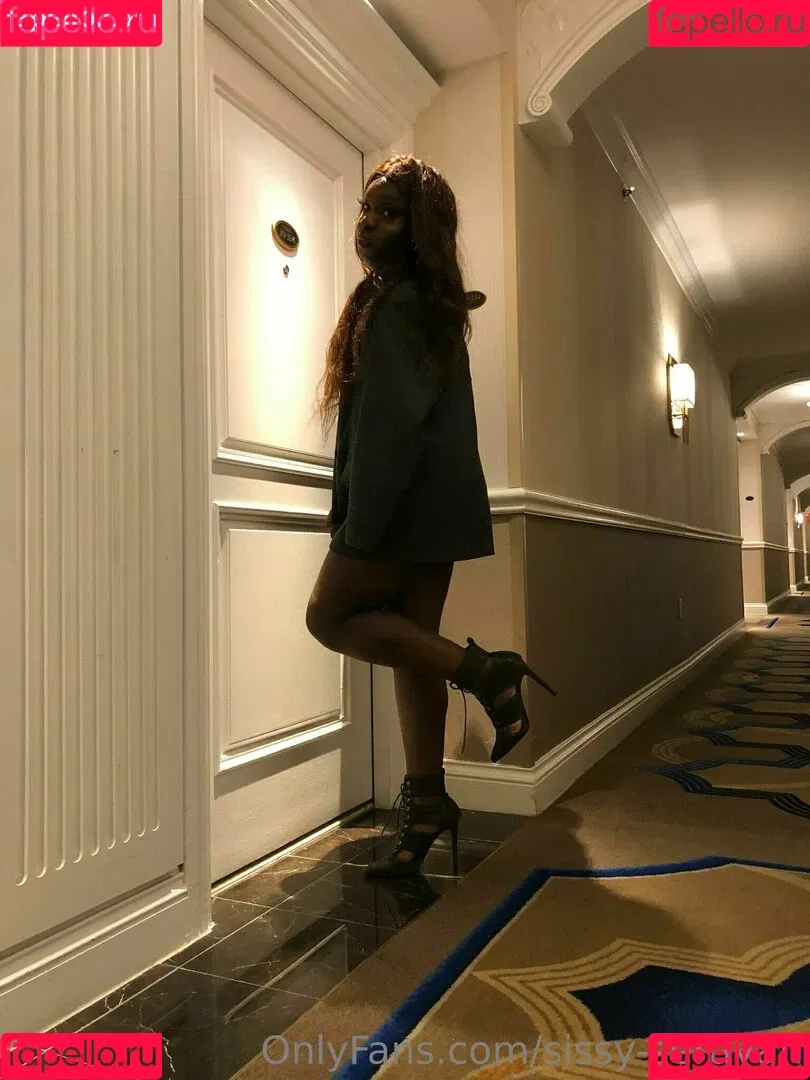 sissy-serayah Onlyfans Photo Gallery 