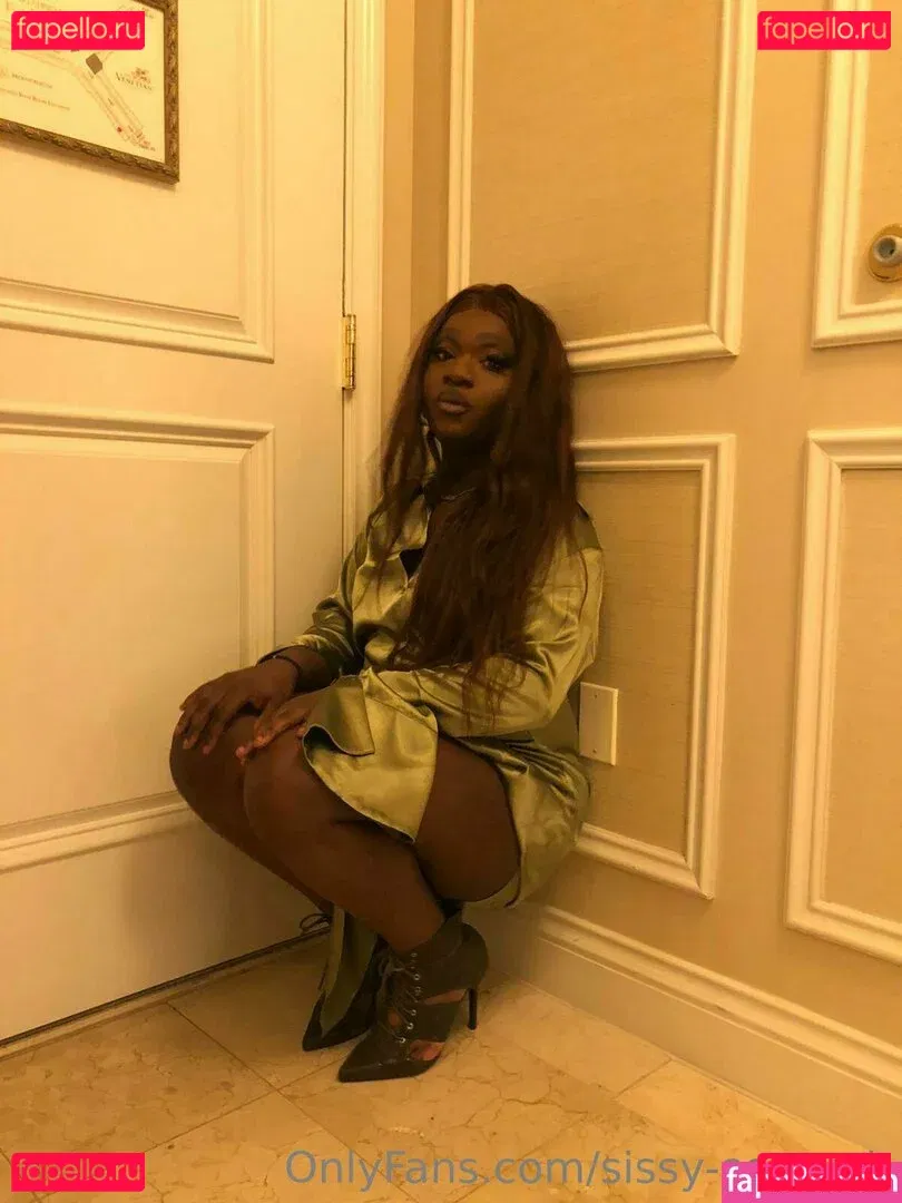 sissy-serayah Onlyfans Photo Gallery 