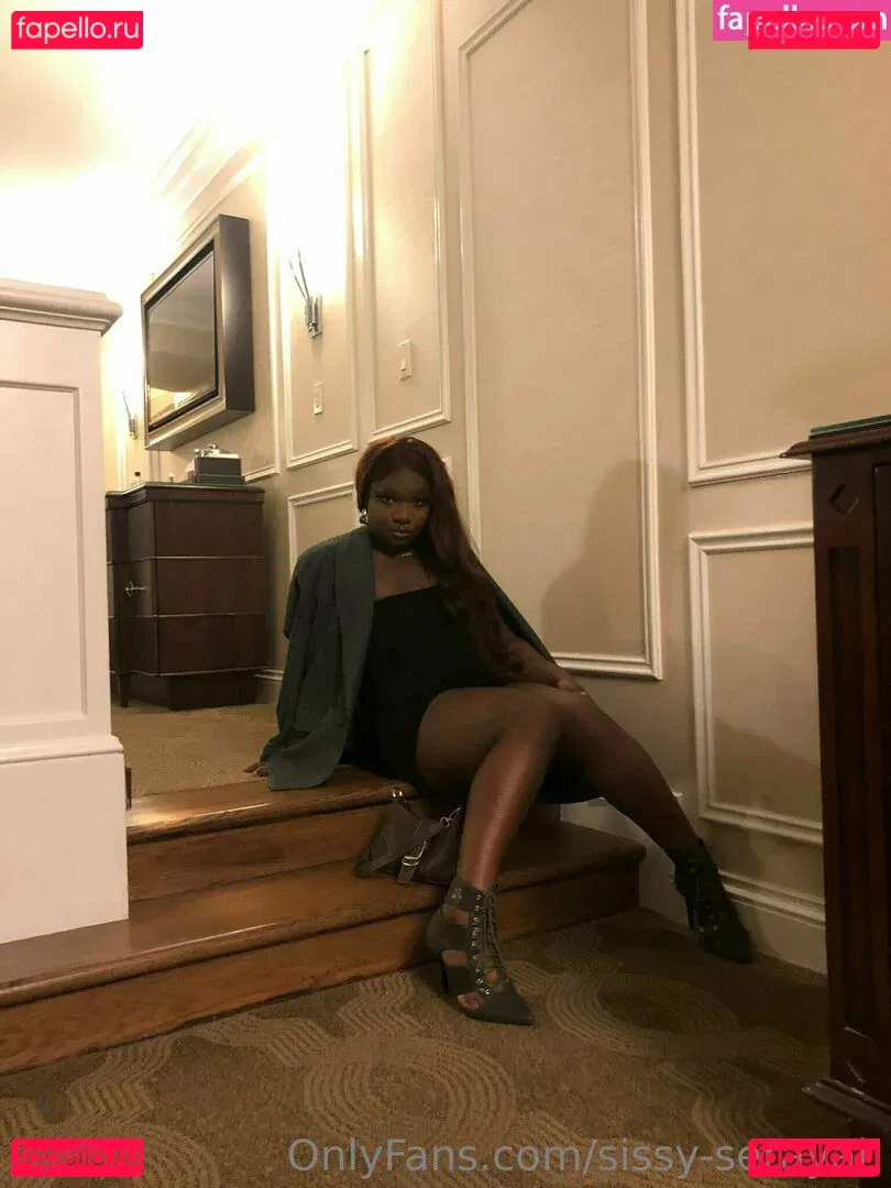 sissy-serayah Onlyfans Photo Gallery 