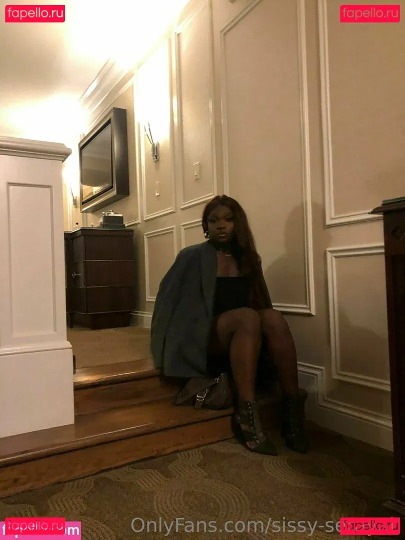 sissy-serayah Onlyfans Photo Gallery 