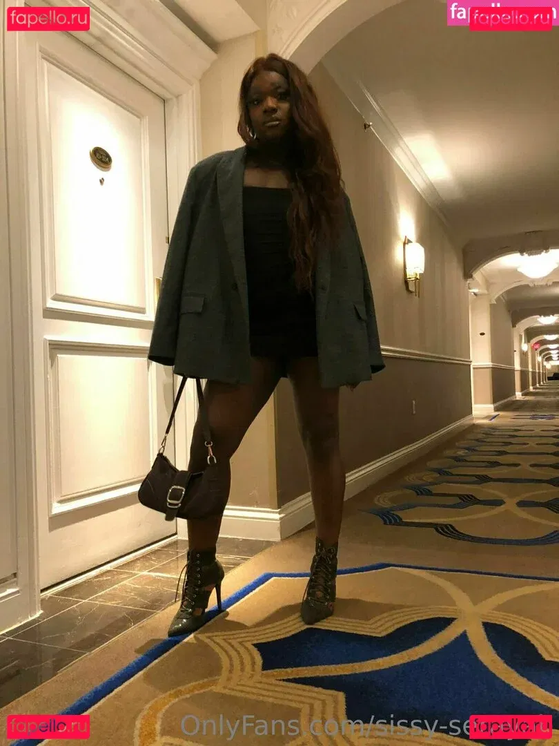 sissy-serayah Onlyfans Photo Gallery 