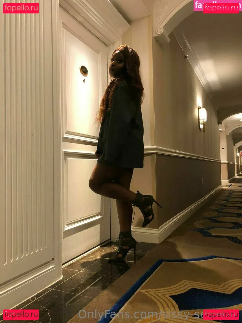 sissy-serayah Onlyfans Photo Gallery 