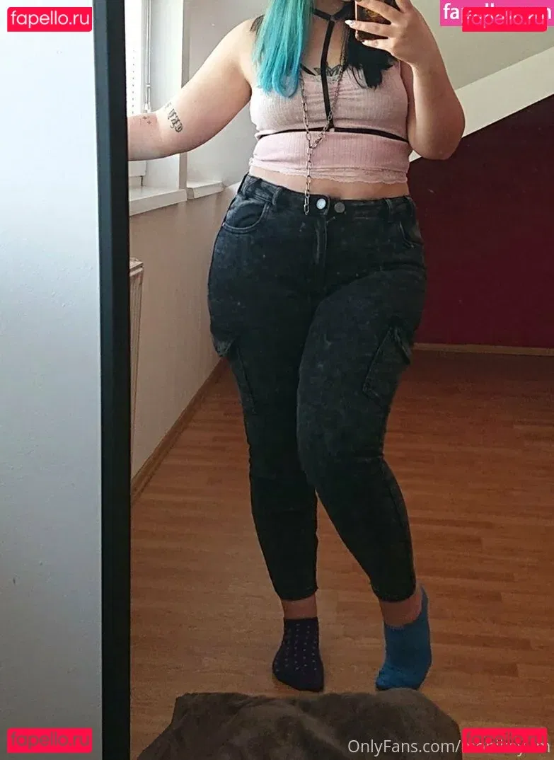 monikayum Onlyfans Photo Gallery 