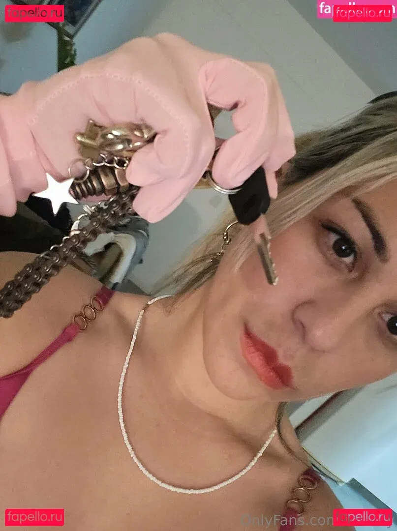 mtutsy Onlyfans Photo Gallery 