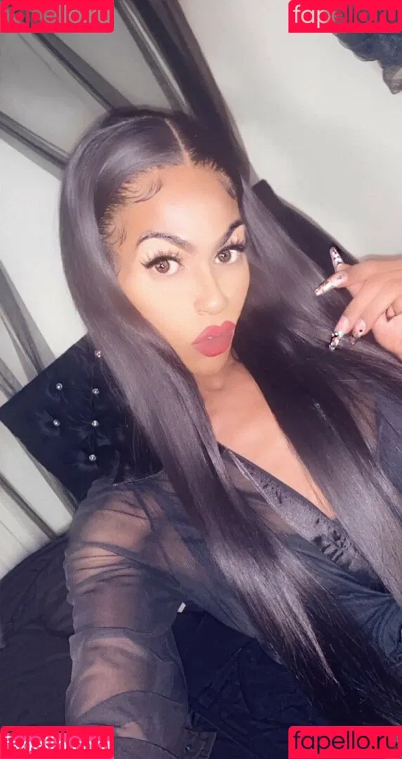 MaliyahLoren Onlyfans Photo Gallery 
