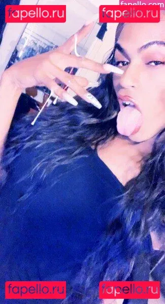 MaliyahLoren Onlyfans Photo Gallery 