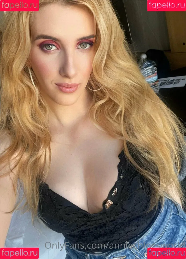anniechloesworld Onlyfans Photo Gallery 