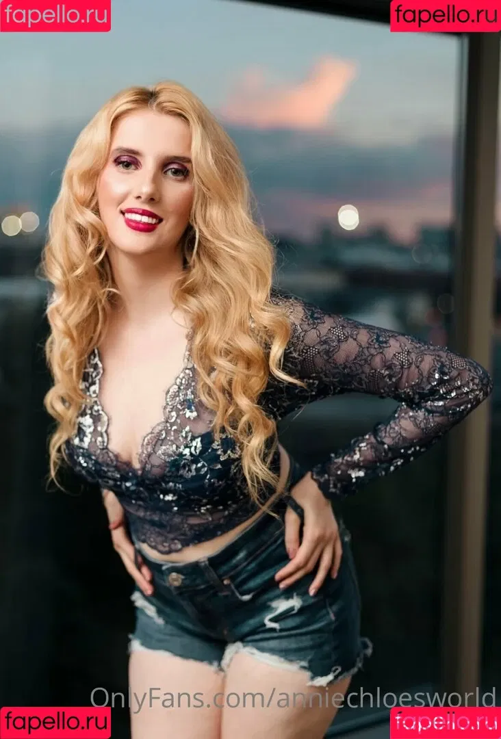 anniechloesworld Onlyfans Photo Gallery 