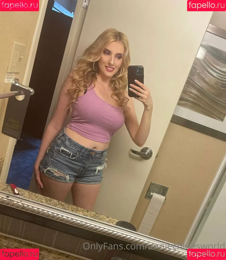 anniechloesworld Onlyfans Photo Gallery 