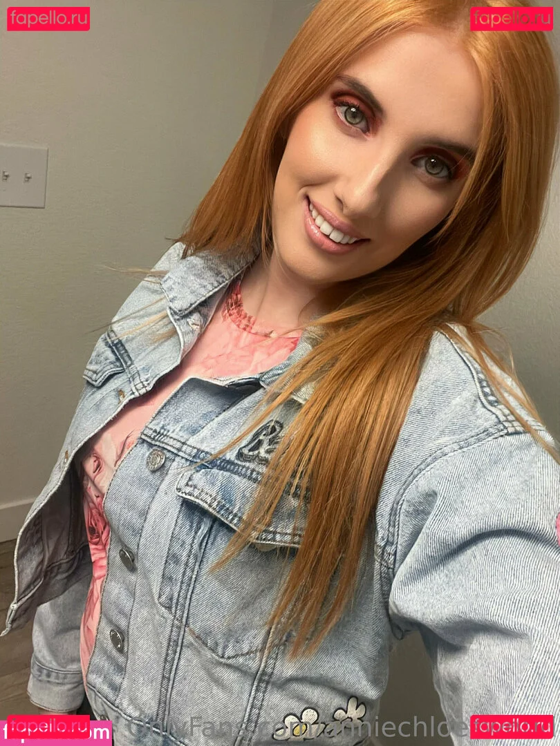 anniechloesworld Onlyfans Photo Gallery 