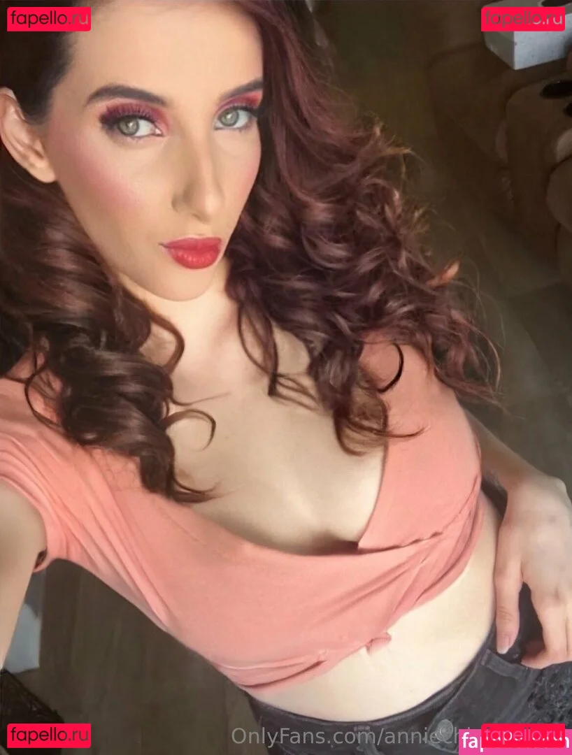 anniechloesworld Onlyfans Photo Gallery 