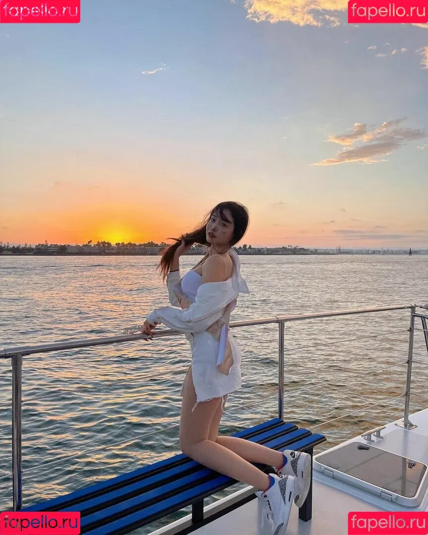 Yunicorn19 Onlyfans Photo Gallery 