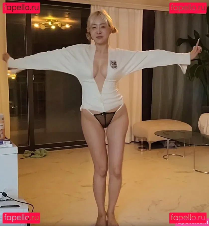 Yunicorn19 Onlyfans Photo Gallery 