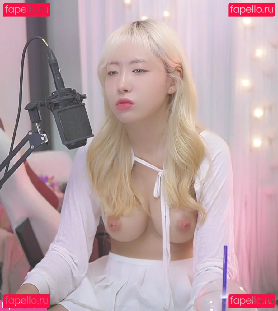 Yunicorn19 Onlyfans Photo Gallery 