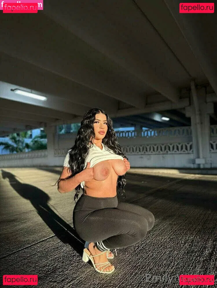 emilywillis18 Onlyfans Photo Gallery 