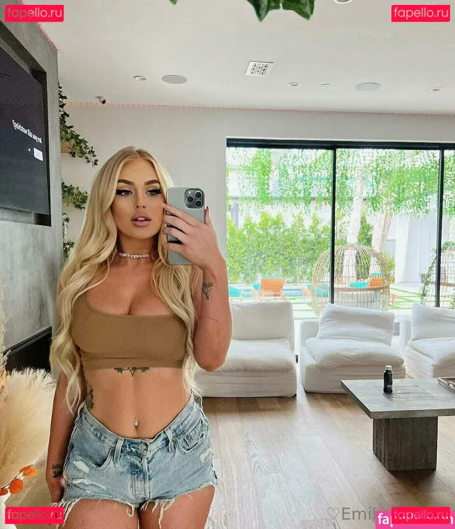 emilywillis18 Onlyfans Photo Gallery 