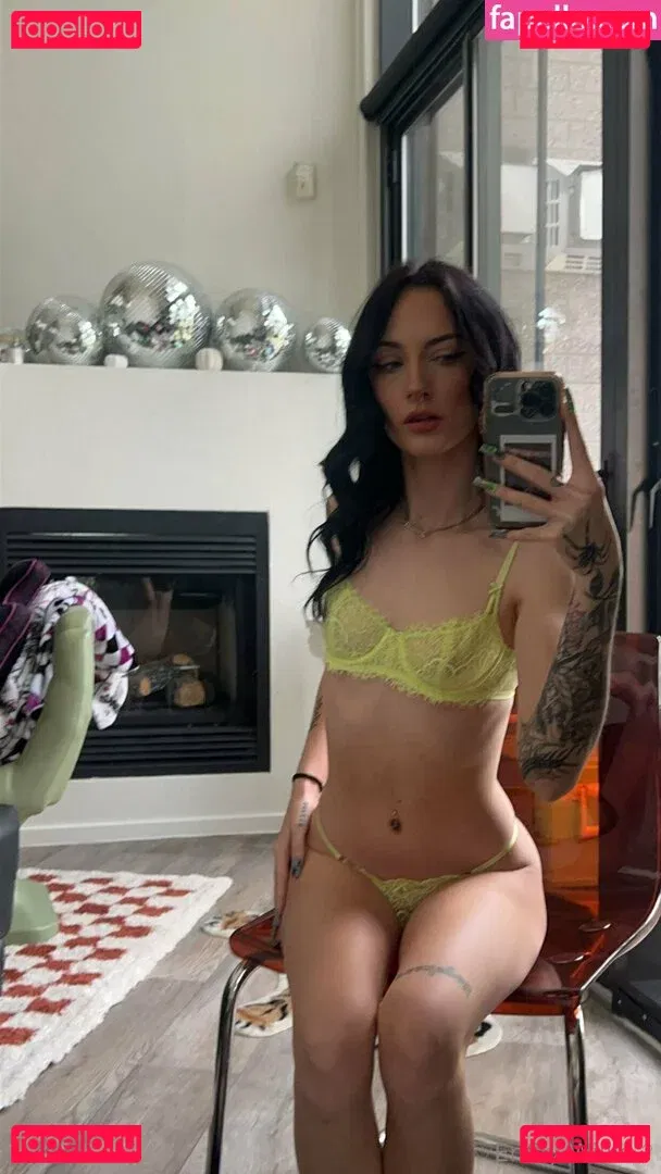 emilywillis18 Onlyfans Photo Gallery 