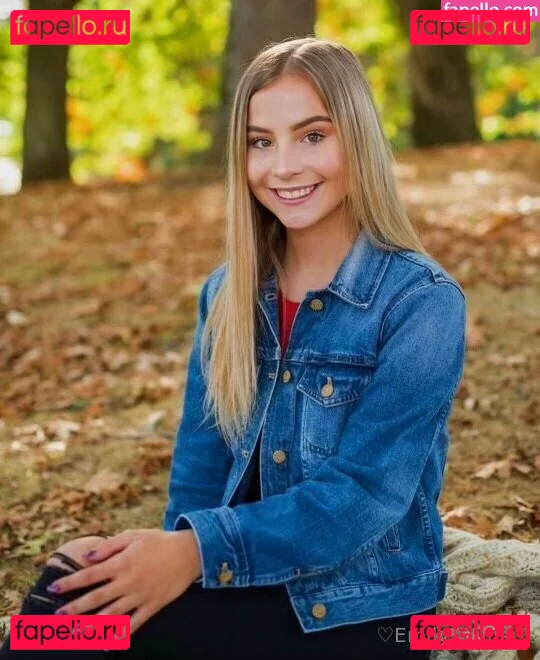 emilywillis18 Onlyfans Photo Gallery 