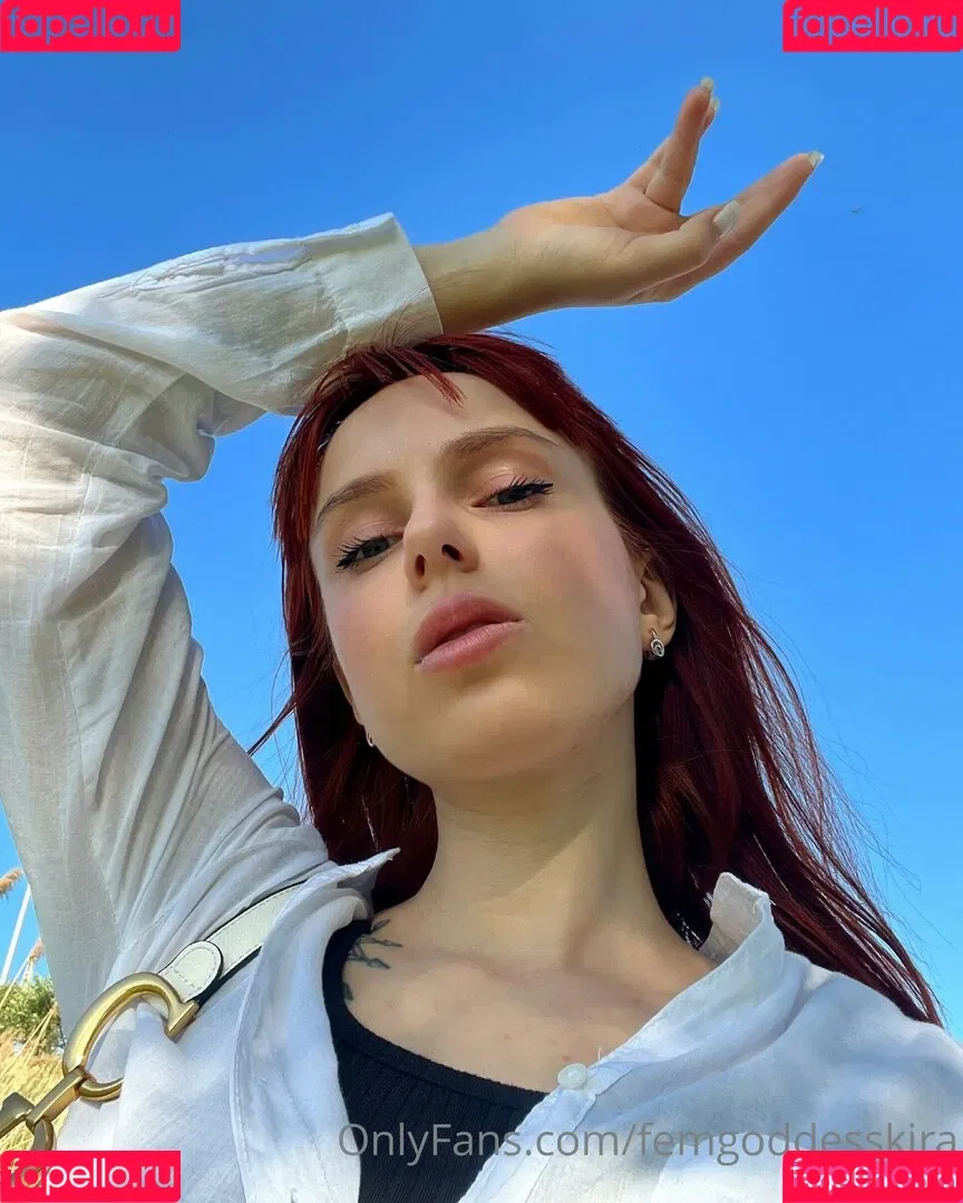 Goddess Kira Onlyfans Photo Gallery 