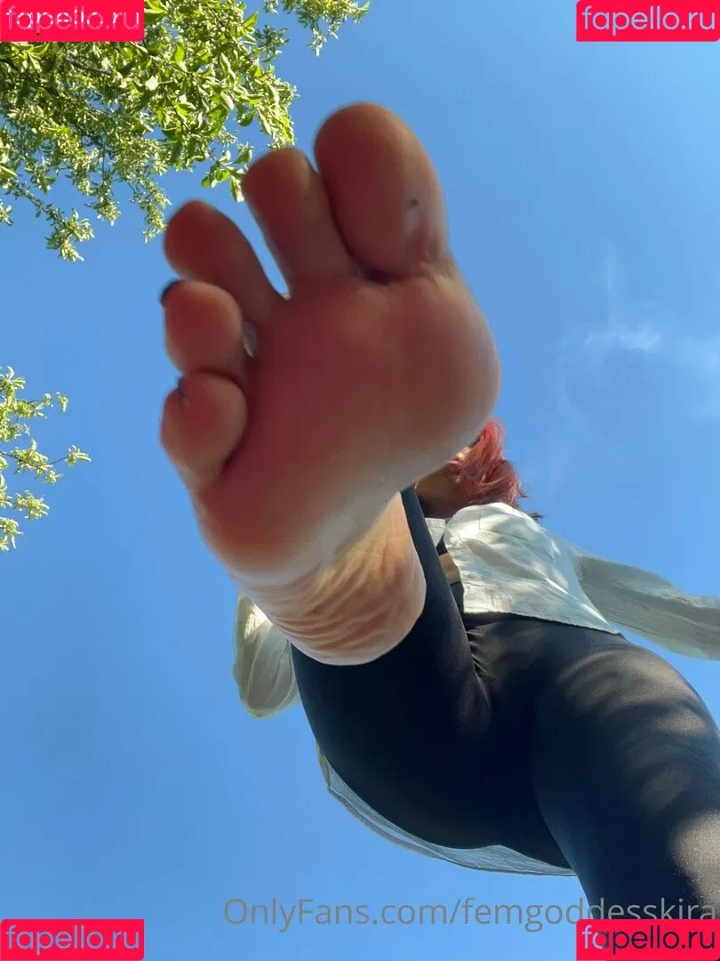 Goddess Kira Onlyfans Photo Gallery 