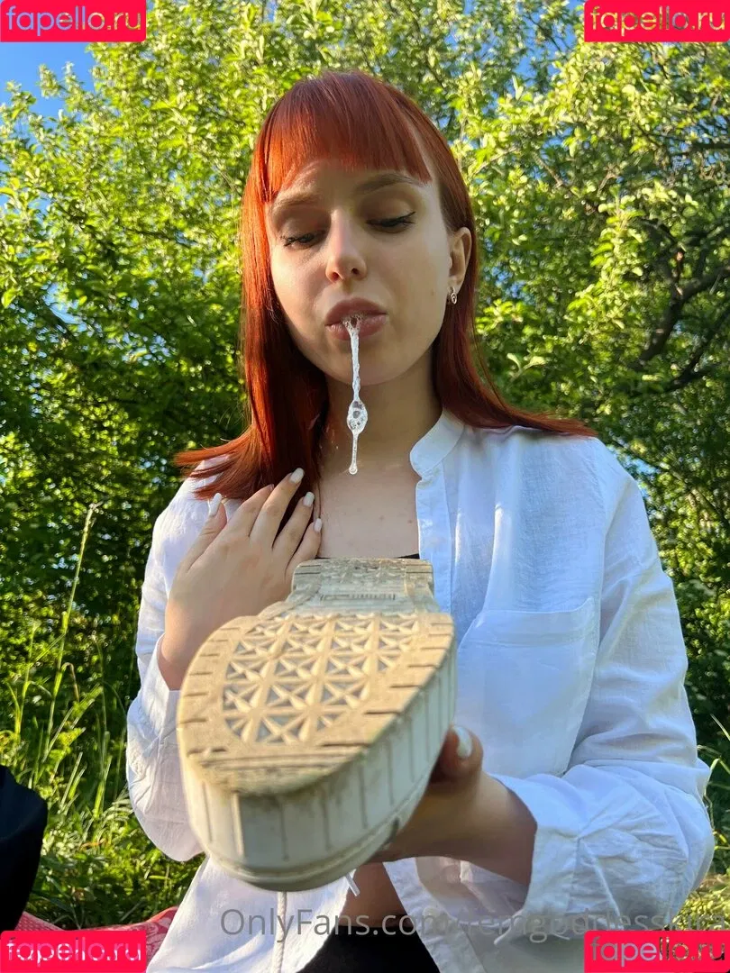 Goddess Kira Onlyfans Photo Gallery 
