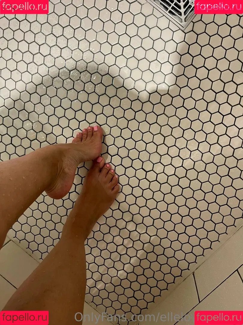ellelovesheels Onlyfans Photo Gallery 