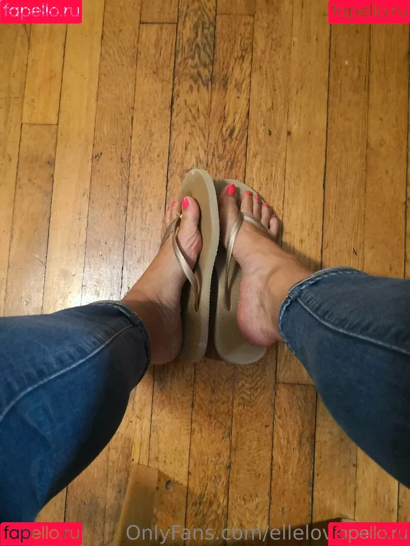ellelovesheels Onlyfans Photo Gallery 