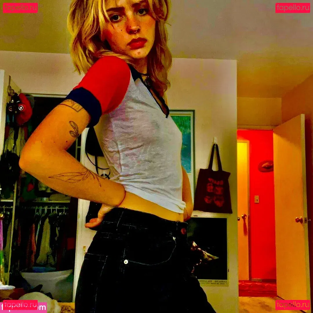 Hadley Nelson Onlyfans Photo Gallery 