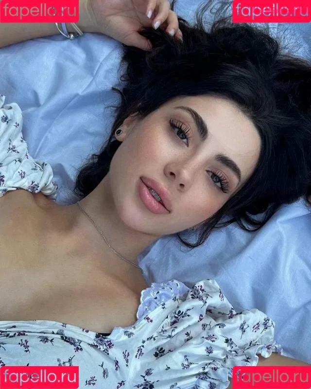 Sevinch Salmanova Onlyfans Photo Gallery 