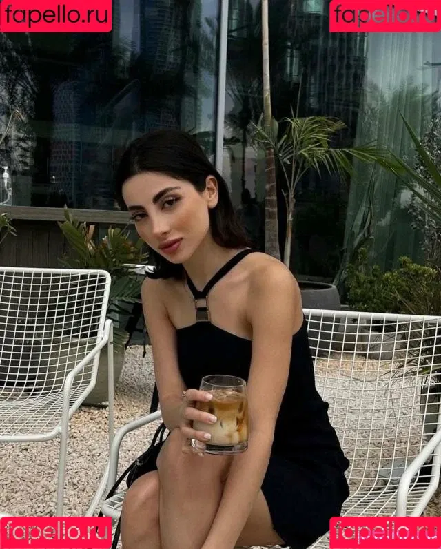 Sevinch Salmanova Onlyfans Photo Gallery 